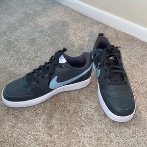 Never worn. Nike All Day Play. Boys 6Y.